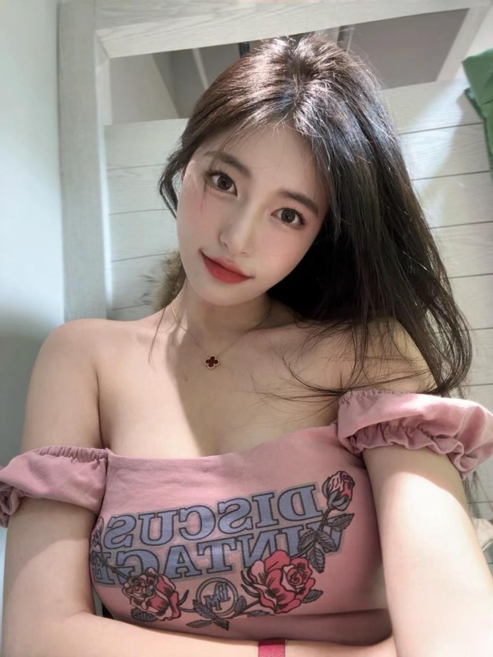 125199_R4WU3MZV8JNH5TB.jpg